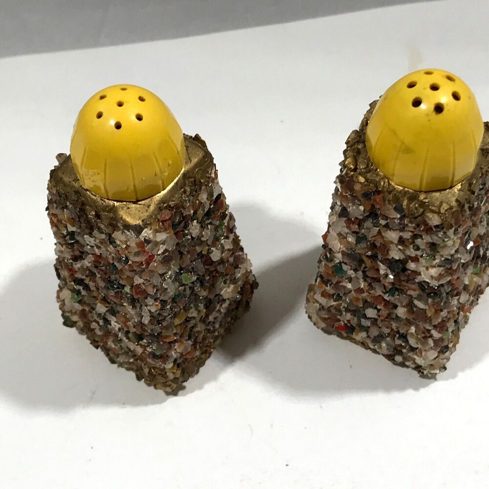 Salt and Pepper Shaker Gravel Grotto Texture Yellow Cap Arizona Souvenir Vtg